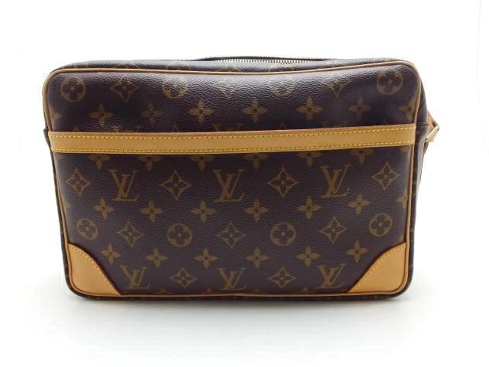 LOUIS VUITTON Trocadero Shoulder Bag Monogram